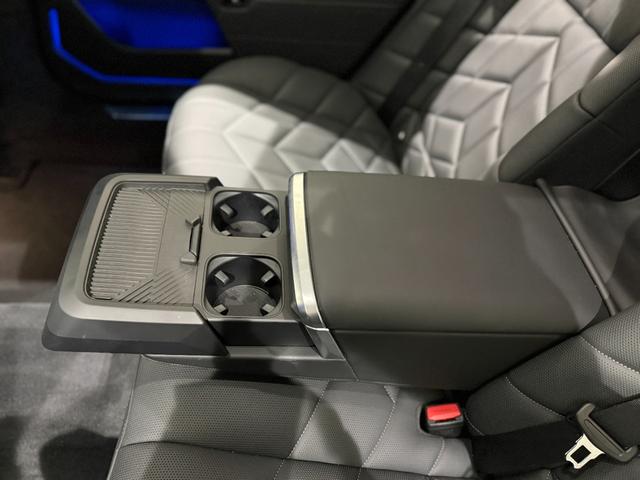 7シリーズ 740d xDrive Mスポーツ ブラックレザーシート Bowers&Wilkinsスピーカー シートマッサージ 純正ナビゲーション 駐車支援システム シートヒーター シートエアコン 360度カメラ(17枚目)