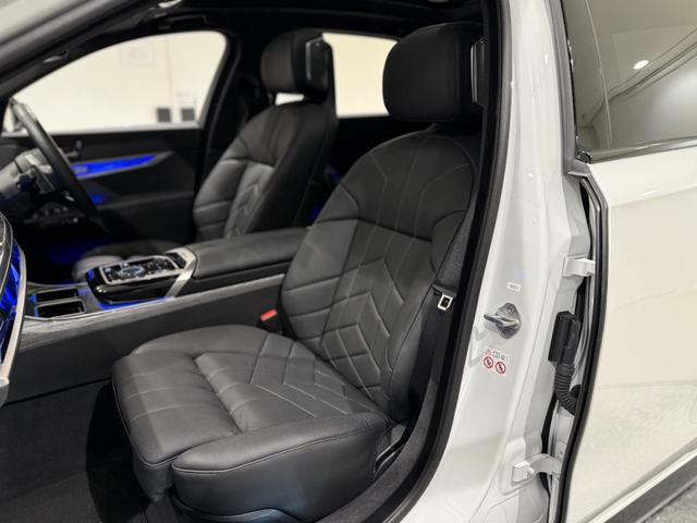 7シリーズ 740d xDrive Mスポーツ ブラックレザーシート Bowers&Wilkinsスピーカー シートマッサージ 純正ナビゲーション 駐車支援システム シートヒーター シートエアコン 360度カメラ(22枚目)
