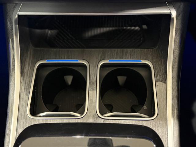 7シリーズ 740d xDrive Mスポーツ ブラックレザーシート Bowers&Wilkinsスピーカー シートマッサージ 純正ナビゲーション 駐車支援システム シートヒーター シートエアコン 360度カメラ(50枚目)