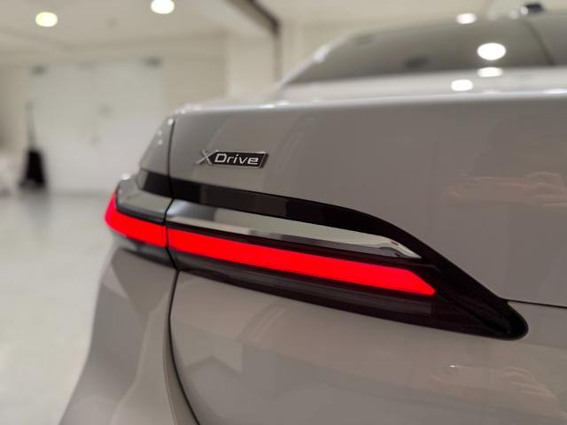 7シリーズ 740d xDrive Mスポーツ ブラックレザーシート Bowers&Wilkinsスピーカー シートマッサージ 純正ナビゲーション 駐車支援システム シートヒーター シートエアコン 360度カメラ(61枚目)