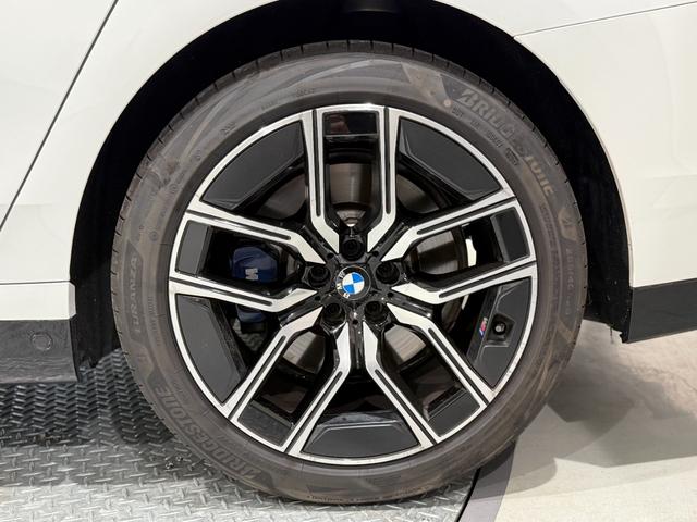 7シリーズ 740d xDrive Mスポーツ ブラックレザーシート Bowers&Wilkinsスピーカー シートマッサージ 純正ナビゲーション 駐車支援システム シートヒーター シートエアコン 360度カメラ(65枚目)