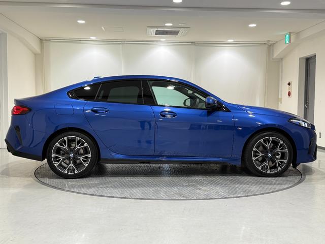 2シリーズ 220dグランクーペ Mスポーツ アルカンタラシート harman/kardonスピーカー 純正ナビゲーション 駐車支援システム 360度カメラ ヘッドアップディスプレイ 電動シート アクティブクルーズコントロール(50枚目)