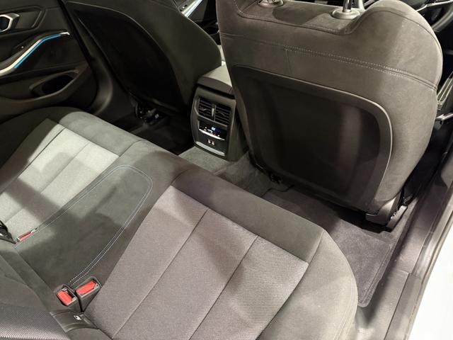 3シリーズ 320d xDrive Mスポーツ アクティブクルーズコントロール ハンズオフシステム 駐車支援システム LEDヘッドライト ETC 360度カメラ カーブドディスプレイ 純正ナビゲーションシステム 電動トランク シートヒーター(14枚目)