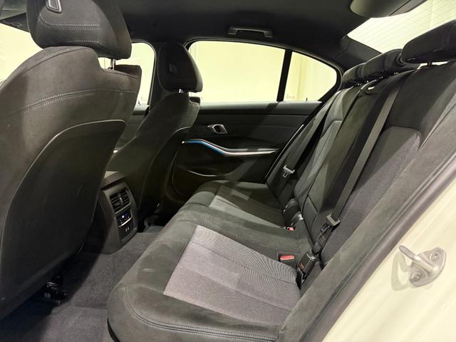 3シリーズ 320d xDrive Mスポーツ アクティブクルーズコントロール ハンズオフシステム 駐車支援システム LEDヘッドライト ETC 360度カメラ カーブドディスプレイ 純正ナビゲーションシステム 電動トランク シートヒーター(20枚目)