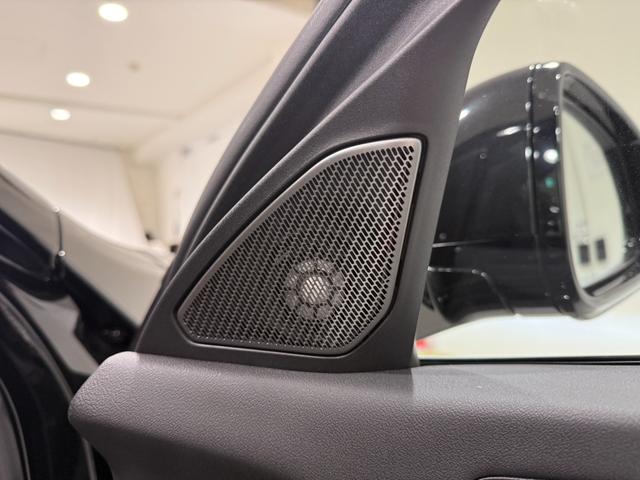 1シリーズ 120 Mスポーツ ハイラインパッケージ アクティブクルーズコントロール 360度カメラ カーブドディスプレイ 純正ナビゲーションシステム ヘッドアップディスプレイ ハーマンカードンスピーカー LEDヘッドライト ETC Bluetooth(6枚目)