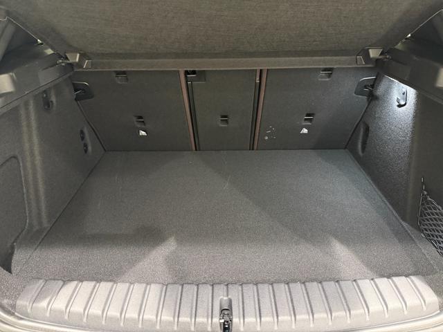 1シリーズ 120 Mスポーツ ハイラインパッケージ アクティブクルーズコントロール 360度カメラ カーブドディスプレイ 純正ナビゲーションシステム ヘッドアップディスプレイ ハーマンカードンスピーカー LEDヘッドライト ETC Bluetooth(21枚目)