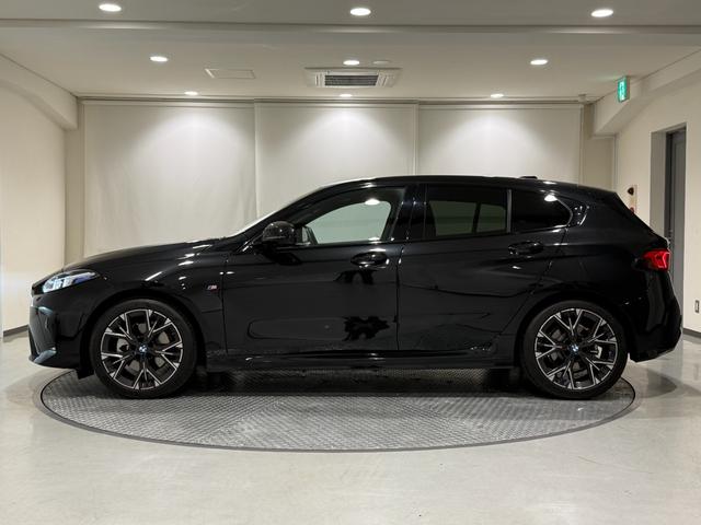 1シリーズ 120 Mスポーツ ハイラインパッケージ アクティブクルーズコントロール 360度カメラ カーブドディスプレイ 純正ナビゲーションシステム ヘッドアップディスプレイ ハーマンカードンスピーカー LEDヘッドライト ETC Bluetooth(48枚目)