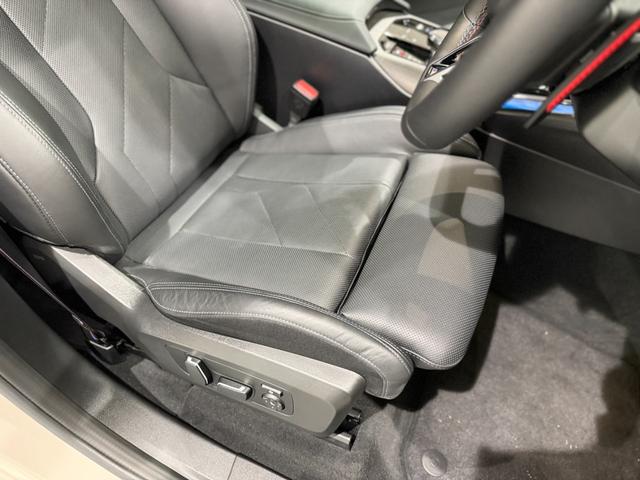 X3 M50 xDrive 360度カメラ ステアリングヒーター シートヒーター シートエアコン 駐車支援システム 純正ナビゲーションシステム アクティブクルーズコントロール ハンズオフシステム LEDヘッドライト(4枚目)