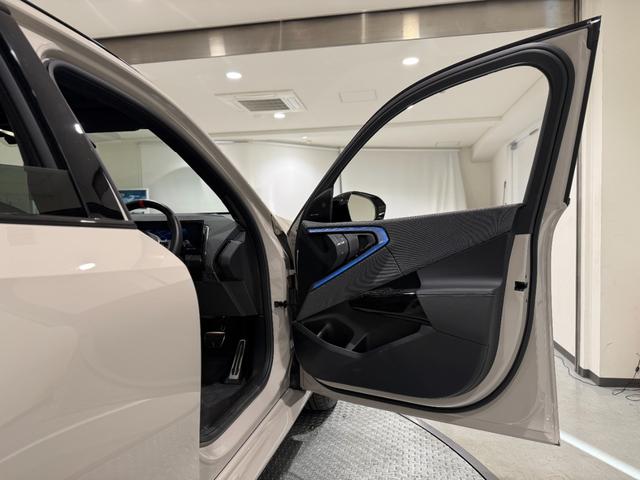 X3 M50 xDrive 360度カメラ ステアリングヒーター シートヒーター シートエアコン 駐車支援システム 純正ナビゲーションシステム アクティブクルーズコントロール ハンズオフシステム LEDヘッドライト(7枚目)