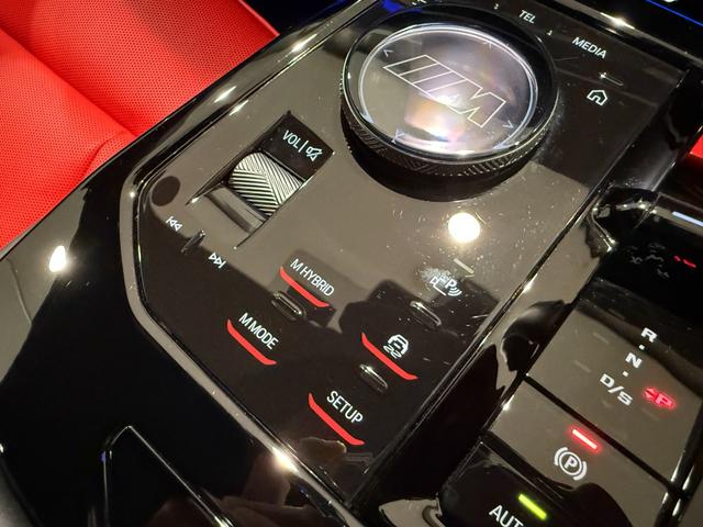 M5 Bowers & Wilkinsスピーカー フロント・リアシートヒーターベンチレーションシート 電動トランク 360度カメラ LEDヘッドライト(45枚目)