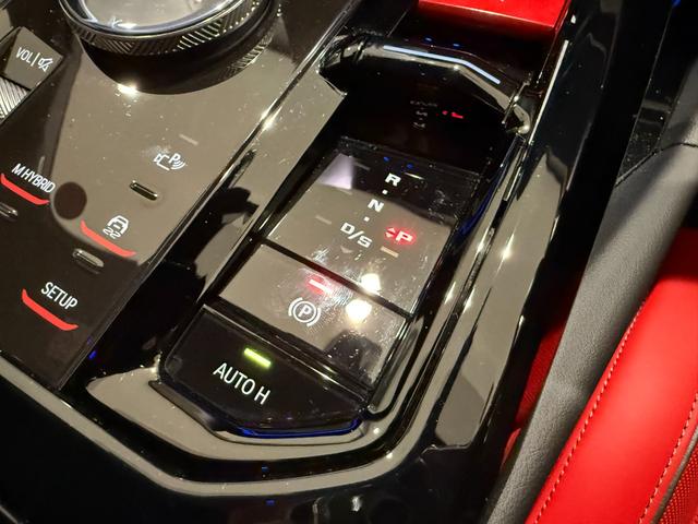 M5 Bowers & Wilkinsスピーカー フロント・リアシートヒーターベンチレーションシート 電動トランク 360度カメラ LEDヘッドライト(47枚目)