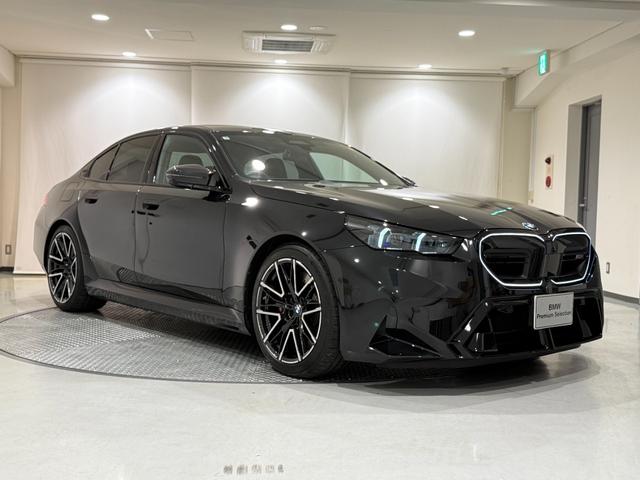 M5 Bowers & Wilkinsスピーカー フロント・リアシートヒーターベンチレーションシート 電動トランク 360度カメラ LEDヘッドライト(51枚目)