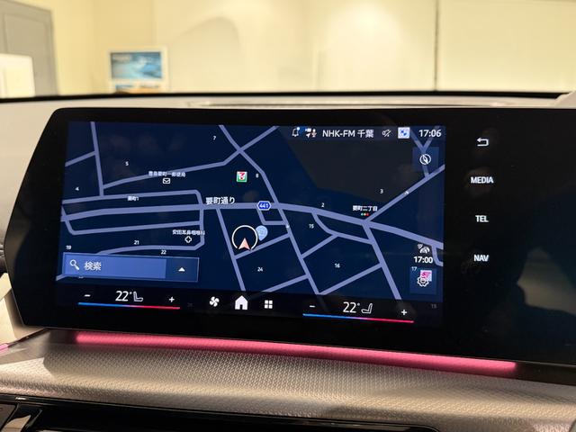 iX1 eDrive 20 Mスポーツ アルカンタラシート ヘッドアップディスプレイ 純正ナビゲーション 360度カメラ 駐車支援システム 電動シート 電動ゲート アンビエントライト シートヒーター(33枚目)