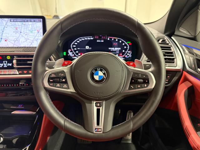 X4 M コンペティション セレクトパッケージ カーボンインテリア サンルーフ ステアリングヒーター 赤レザー ハーマンカードン シートエアコン シートヒーター 360度カメラ アクティブクルーズコントロール LEDヘッドライト(25枚目)