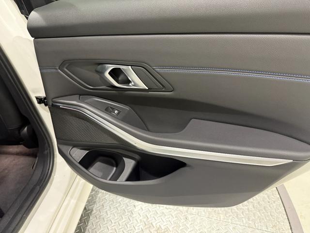 3シリーズ 320dxDriveツーリングMスポーツEDシャドー カーブドディスプレイ ヘッドアップディスプレイ 360度カメラ フロントカメラ 19インチホイール シートヒーター 衝突被害軽減ブレーキ アクティブクルーズコントロール 障害物センサー(9枚目)