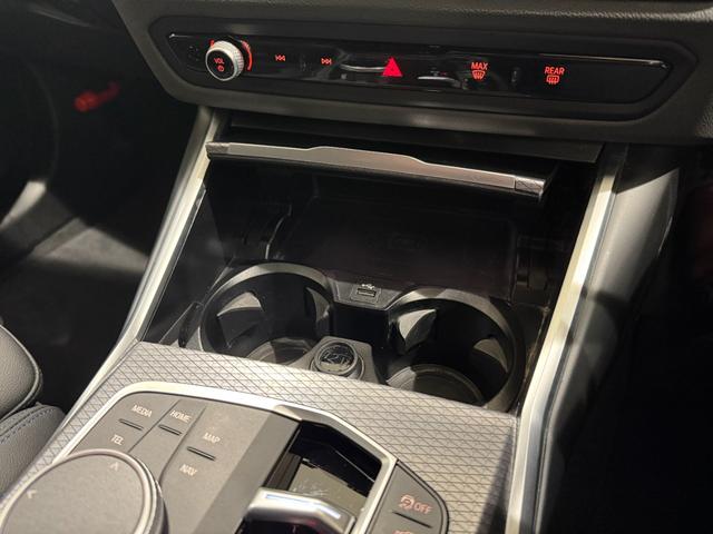 3シリーズ 320dxDriveツーリングMスポーツEDシャドー カーブドディスプレイ ヘッドアップディスプレイ 360度カメラ フロントカメラ 19インチホイール シートヒーター 衝突被害軽減ブレーキ アクティブクルーズコントロール 障害物センサー(28枚目)