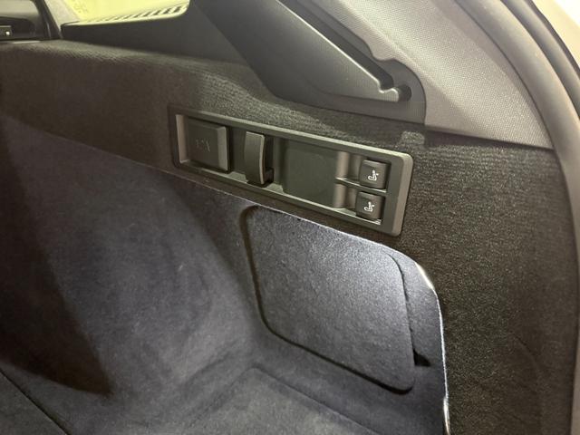 3シリーズ 320dxDriveツーリングMスポーツEDシャドー カーブドディスプレイ ヘッドアップディスプレイ 360度カメラ フロントカメラ 19インチホイール シートヒーター 衝突被害軽減ブレーキ アクティブクルーズコントロール 障害物センサー(47枚目)