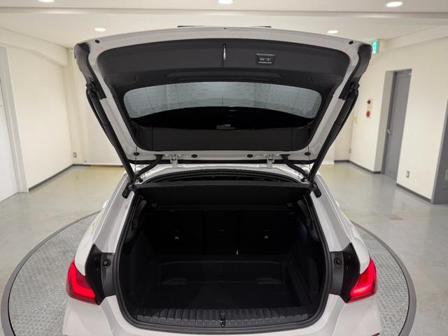 1シリーズ 118i プレイ ヘッドアップディスプレイ 純正ナビゲーション 駐車支援システム アクティブクルーズコントロール Bluetooth 電動シート 電動ゲート オートホールド(14枚目)