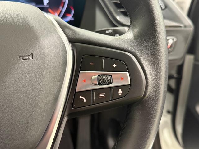 1シリーズ 118i プレイ ヘッドアップディスプレイ 純正ナビゲーション 駐車支援システム アクティブクルーズコントロール Bluetooth 電動シート 電動ゲート オートホールド(26枚目)
