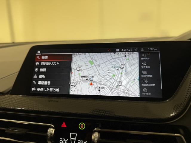 1シリーズ 118i プレイ ヘッドアップディスプレイ 純正ナビゲーション 駐車支援システム アクティブクルーズコントロール Bluetooth 電動シート 電動ゲート オートホールド(34枚目)