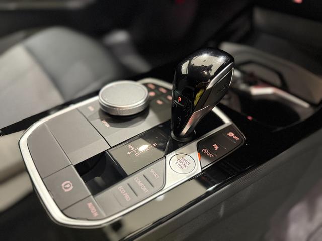 1シリーズ 118i プレイ ヘッドアップディスプレイ 純正ナビゲーション 駐車支援システム アクティブクルーズコントロール Bluetooth 電動シート 電動ゲート オートホールド(46枚目)