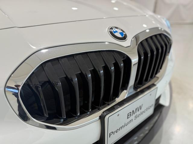 1シリーズ 118i プレイ ヘッドアップディスプレイ 純正ナビゲーション 駐車支援システム アクティブクルーズコントロール Bluetooth 電動シート 電動ゲート オートホールド(55枚目)