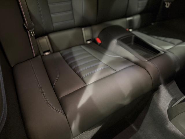 M2 ベースグレード 6速マニュアル ヘッドアップディスプレイ ブラックレザーシート Bluetooth 純正ナビゲーションシステム カーブドディスプレイ バックカメラ(12枚目)