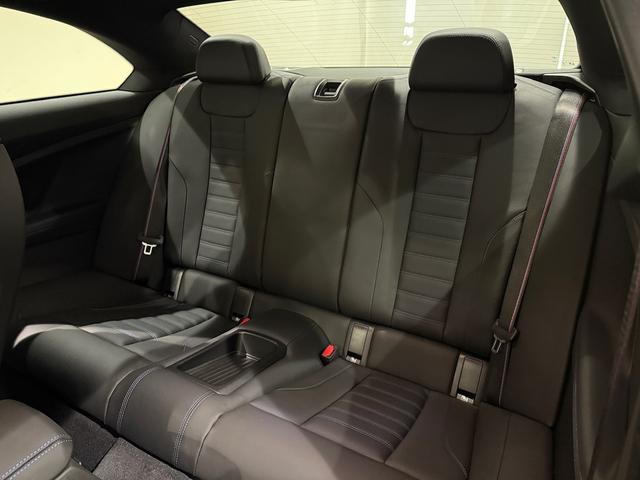 M2 ベースグレード 6速マニュアル ヘッドアップディスプレイ ブラックレザーシート Bluetooth 純正ナビゲーションシステム カーブドディスプレイ バックカメラ(14枚目)