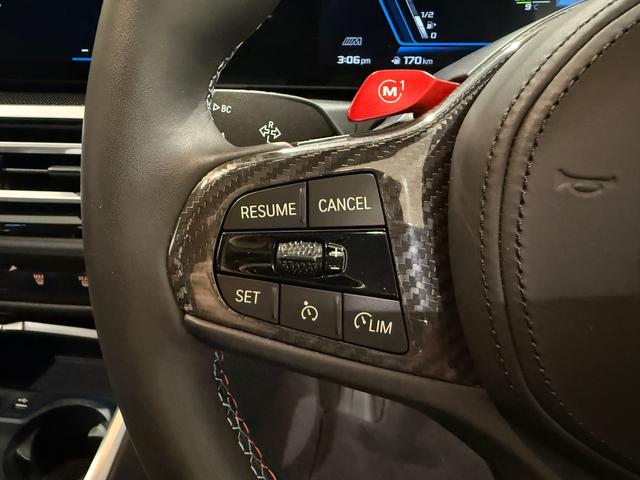 M2 ベースグレード 6速マニュアル ヘッドアップディスプレイ ブラックレザーシート Bluetooth 純正ナビゲーションシステム カーブドディスプレイ バックカメラ(26枚目)