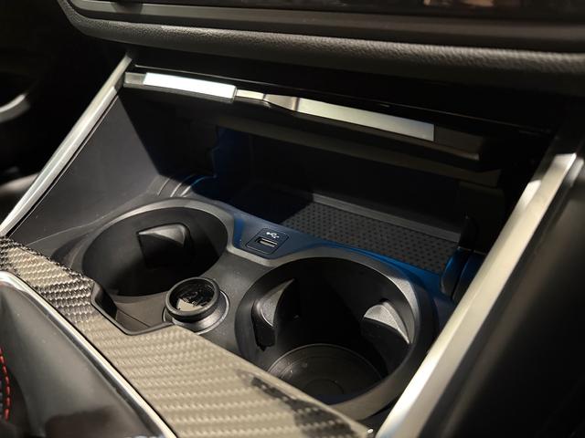 M2 ベースグレード 6速マニュアル ヘッドアップディスプレイ ブラックレザーシート Bluetooth 純正ナビゲーションシステム カーブドディスプレイ バックカメラ(48枚目)