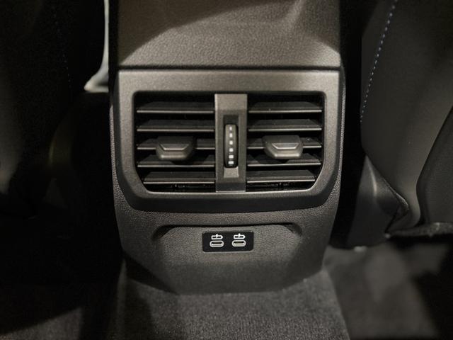 1シリーズ 120 Mスポーツ 純正ナビ ヘッドアップディスプレイ 電動トランク アクティブクルーズコントロール 電動シート カーブドディスプレイ LEDヘッドライト 360度カメラ(18枚目)