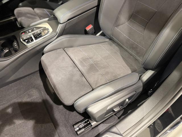 1シリーズ 120 Mスポーツ 純正ナビ ヘッドアップディスプレイ 電動トランク アクティブクルーズコントロール 電動シート カーブドディスプレイ LEDヘッドライト 360度カメラ(21枚目)