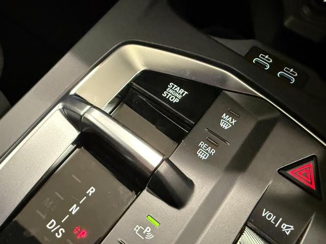 1シリーズ 120 Mスポーツ 純正ナビ ヘッドアップディスプレイ 電動トランク アクティブクルーズコントロール 電動シート カーブドディスプレイ LEDヘッドライト 360度カメラ(40枚目)