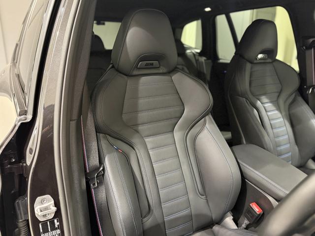 Ｘ３ Ｍ４０ｉ　ブラックレザーシート　ｈａｒｍａｎ／ｋａｒｄｏｎ　スピーカーサンルーフ　ヘッドアップディスプレイ　純正ナビゲーション　３６０度カメラ　駐車支援システム　アクティブクルーズコントロール（3枚目）