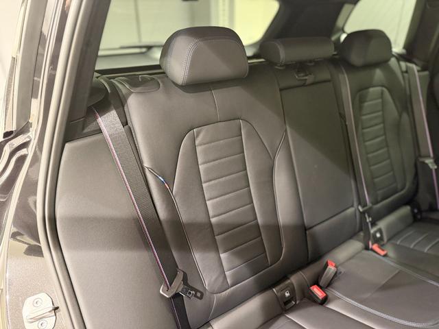 Ｘ３ Ｍ４０ｉ　ブラックレザーシート　ｈａｒｍａｎ／ｋａｒｄｏｎ　スピーカーサンルーフ　ヘッドアップディスプレイ　純正ナビゲーション　３６０度カメラ　駐車支援システム　アクティブクルーズコントロール（11枚目）