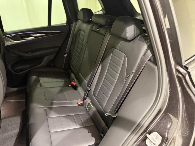 Ｘ３ Ｍ４０ｉ　ブラックレザーシート　ｈａｒｍａｎ／ｋａｒｄｏｎ　スピーカーサンルーフ　ヘッドアップディスプレイ　純正ナビゲーション　３６０度カメラ　駐車支援システム　アクティブクルーズコントロール（15枚目）