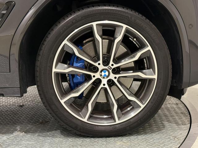 Ｘ３ Ｍ４０ｉ　ブラックレザーシート　ｈａｒｍａｎ／ｋａｒｄｏｎ　スピーカーサンルーフ　ヘッドアップディスプレイ　純正ナビゲーション　３６０度カメラ　駐車支援システム　アクティブクルーズコントロール（64枚目）