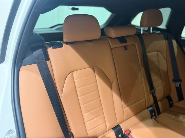 3シリーズ 320d xDriveツーリング Mスポーツ コニャックレザーシート ヘッドアップディスプレイ 純正ナビゲーション 駐車支援システム シートヒーター アクティブクルーズコントロール 電動シート 電動ゲート(10枚目)