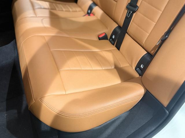 3シリーズ 320d xDriveツーリング Mスポーツ コニャックレザーシート ヘッドアップディスプレイ 純正ナビゲーション 駐車支援システム シートヒーター アクティブクルーズコントロール 電動シート 電動ゲート(16枚目)