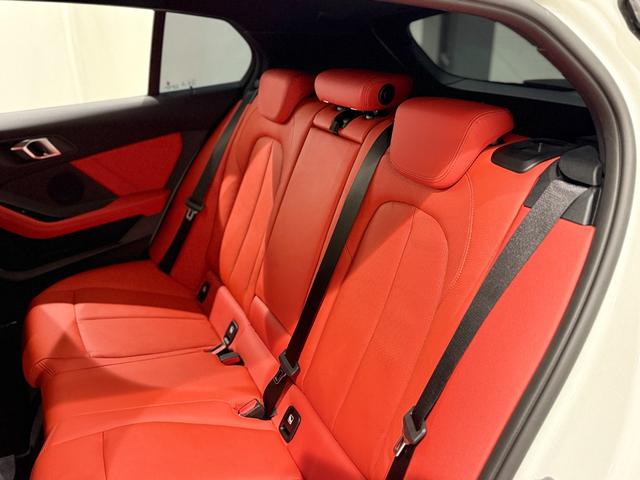 １シリーズ １１８ｄ　Ｍスポーツ　レッドレザーシート　サンルーフ　純正ナビゲーション　駐車支援システム　ＬＥＤヘッドライト　レーンキープ　アクティブクルーズコントロール　電動シート　電動ゲート　Ｂｌｕｅｔｏｏｔｈ（16枚目）