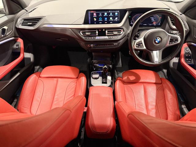 １シリーズ １１８ｄ　Ｍスポーツ　レッドレザーシート　サンルーフ　純正ナビゲーション　駐車支援システム　ＬＥＤヘッドライト　レーンキープ　アクティブクルーズコントロール　電動シート　電動ゲート　Ｂｌｕｅｔｏｏｔｈ（25枚目）