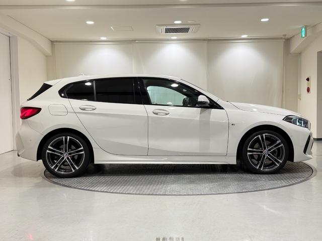 １シリーズ １１８ｄ　Ｍスポーツ　レッドレザーシート　サンルーフ　純正ナビゲーション　駐車支援システム　ＬＥＤヘッドライト　レーンキープ　アクティブクルーズコントロール　電動シート　電動ゲート　Ｂｌｕｅｔｏｏｔｈ（50枚目）