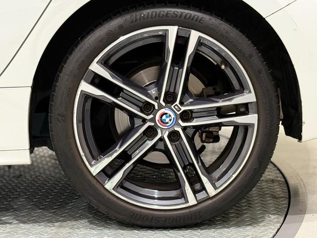 １シリーズ １１８ｄ　Ｍスポーツ　レッドレザーシート　サンルーフ　純正ナビゲーション　駐車支援システム　ＬＥＤヘッドライト　レーンキープ　アクティブクルーズコントロール　電動シート　電動ゲート　Ｂｌｕｅｔｏｏｔｈ（62枚目）