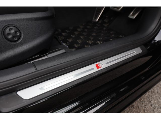 Ａ３ スポーツバック３０ＴＦＳＩスポシグネチエデＳラインＰ　／特別仕様車／シグネチャーＥＤ／Ｓライン／禁煙車／アシスタンスＰＫＧ／ＡＣＣ／バーチャルコックピット／サイドアシスト／Ｓライン１８インチＡＷ／専用エアロパーツ（22枚目）
