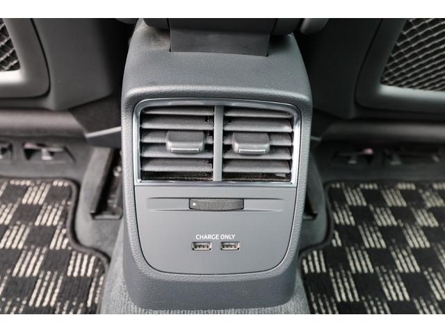 Ａ３ スポーツバック３０ＴＦＳＩスポシグネチエデＳラインＰ　／特別仕様車／シグネチャーＥＤ／Ｓライン／禁煙車／アシスタンスＰＫＧ／ＡＣＣ／バーチャルコックピット／サイドアシスト／Ｓライン１８インチＡＷ／専用エアロパーツ（61枚目）