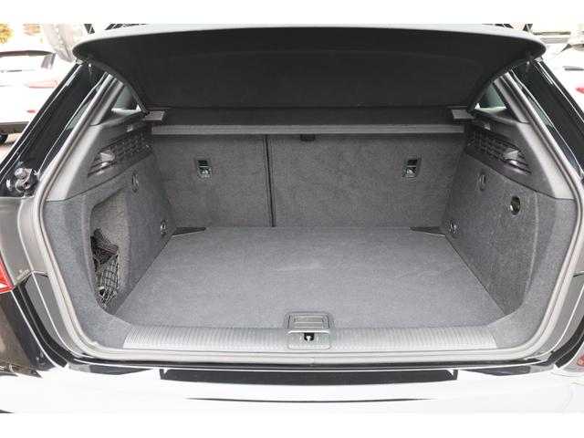 Ａ３ スポーツバック３０ＴＦＳＩスポシグネチエデＳラインＰ　／特別仕様車／シグネチャーＥＤ／Ｓライン／禁煙車／アシスタンスＰＫＧ／ＡＣＣ／バーチャルコックピット／サイドアシスト／Ｓライン１８インチＡＷ／専用エアロパーツ（64枚目）