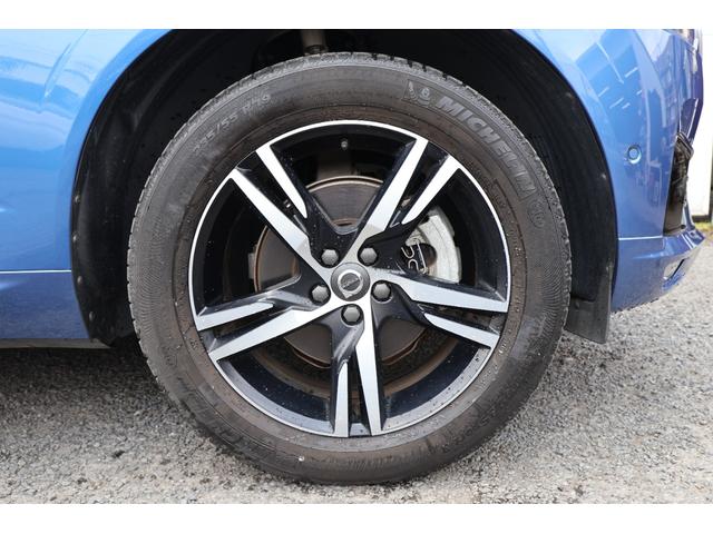 ＸＣ６０ Ｄ４　ＡＷＤ　Ｒデザイン　ワンオーナー／ムーンルーフ／ポールスターエンジニアード／チャイルドクッション／３６０°カメラ／ナビ／ＴＶ／ハーフレザーシート／シートヒーター／１９インチＡＷ／禁煙車／ＡｐｐｌｅＣａｒＰｌａｙ／（70枚目）