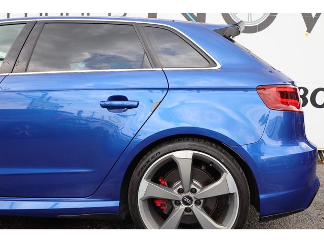 ＲＳ３スポーツバック ベースグレード　／全車検時ディーラー記録簿／マグネティックライド／　Ｂａｎｇ＆Ｏｌｕｆｓｅｎ／ＡＣＣ／ＢＳＭ／新品タイヤ４本／レッドキャリパー／前後ドラレコ／禁煙車／ＯＰマットチタン１９インチＡＷ／ナッパレザー／（80枚目）