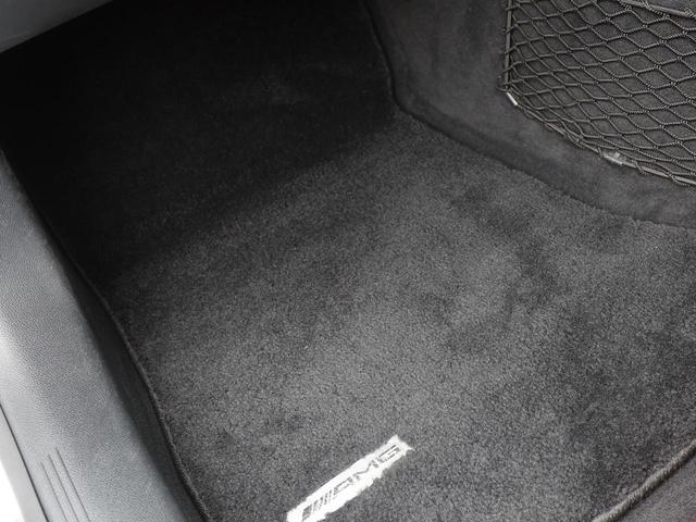 Ｅクラス Ｅ４００　４マチック　クーペ　スポーツ　エクスクルーシブＰＫＧ／パノラミックスライディングルーフ／Ｂｕｒｍｅｓｔｅサラウンド１３スピーカー／Ｖ６エンジン／４ＷＤ／全車検記録簿あり／禁煙車／ベンチレーション、ヒーター／コンビナッパレザーシート（37枚目）