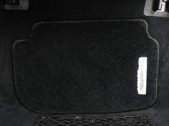 Ｅクラス Ｅ４００　４マチック　クーペ　スポーツ　エクスクルーシブＰＫＧ／パノラミックスライディングルーフ／Ｂｕｒｍｅｓｔｅサラウンド１３スピーカー／Ｖ６エンジン／４ＷＤ／全車検記録簿あり／禁煙車／ベンチレーション、ヒーター／コンビナッパレザーシート（43枚目）